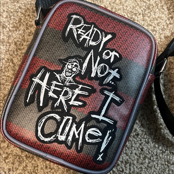 🎃 BUCKLE-DOWN Freddy Krueger Ready or Not Crossbody Bag. NWOT - Picture 3 of 10